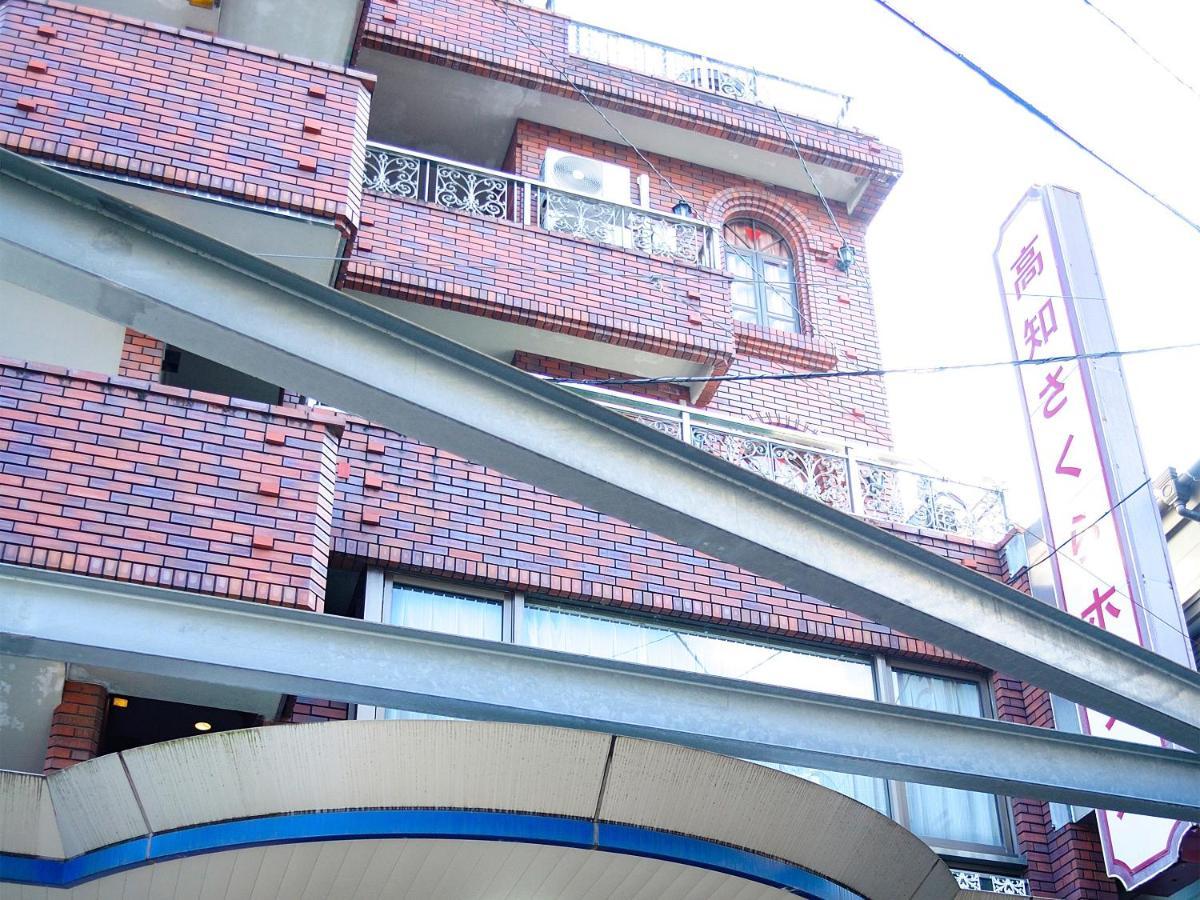 Kochi Sakura Hotel Buitenkant foto
